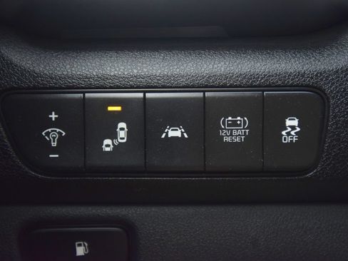 Used 2022 Kia Niro Touring Special Edition FWD image 39