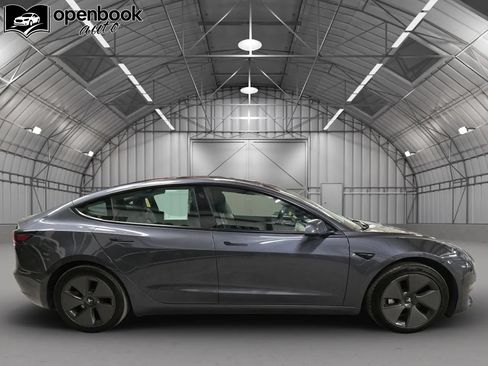 Used 2023 Tesla Model 3 Standard Range RWD image 4