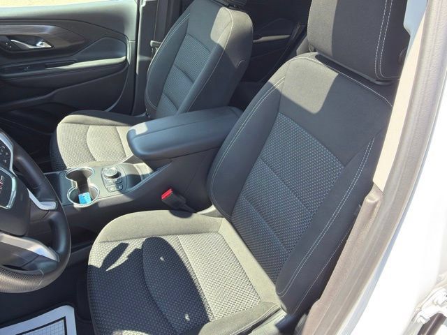 Used 2023 GMC Terrain SLE w/ Driver Convenience Package AWD/4WD image 14