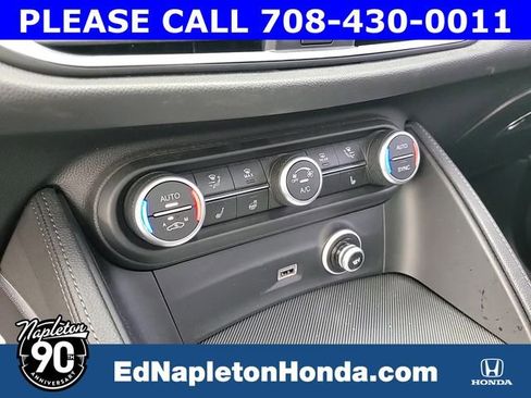 Used 2022 Alfa Romeo Stelvio Veloce image 23