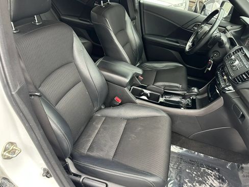 Used 2016 Honda Accord Sport image 16