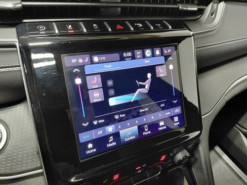 Used 2024 Jeep Grand Cherokee L Altitude image 37