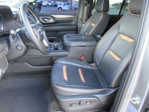 Used 2023 GMC Yukon AT4 image 17