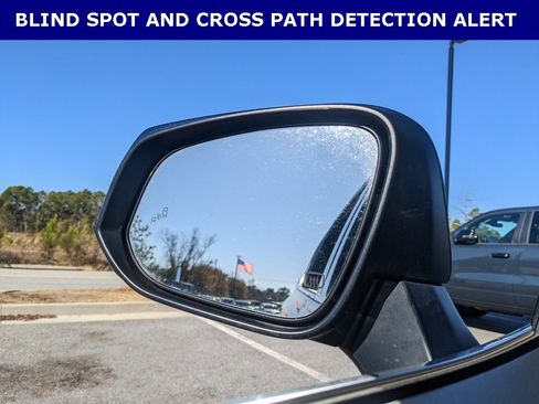 Used 2021 Toyota Highlander XLE image 7