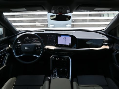 Used 2025 Audi Q5 Premium Plus image 17