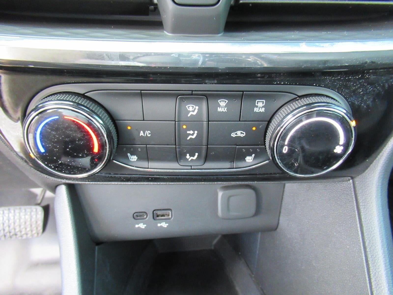 Used 2026 Buick Encore GX Sport Touring w/ Comfort Package FWD image 25