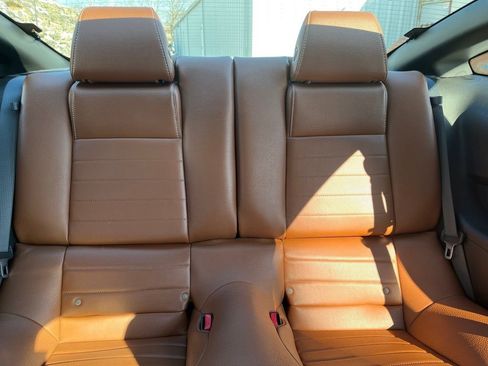 Used 2012 Ford Mustang Premium image 10