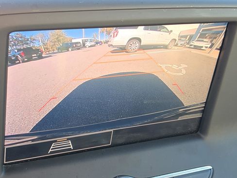 Used 2022 Chevrolet Camaro LT image 21