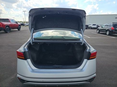 Used 2024 Nissan Altima 2.5 SV image 10