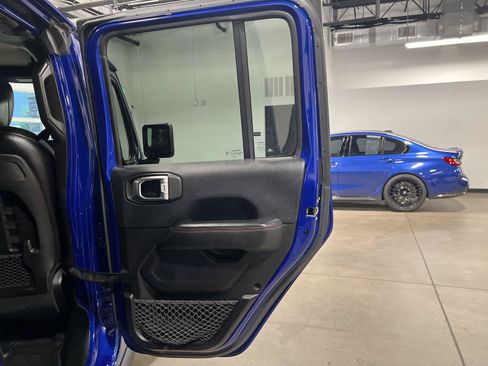 Used 2019 Jeep Wrangler Unlimited Rubicon AWD/4WD image 36