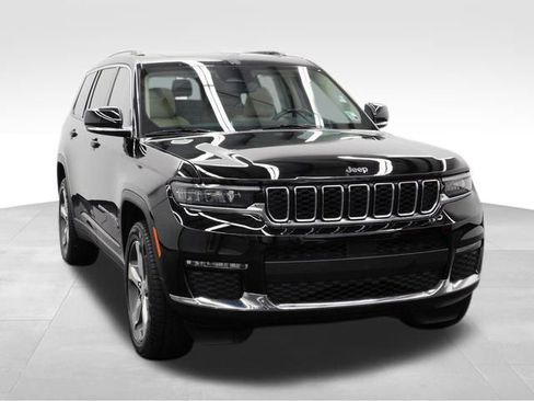 Used 2021 Jeep Grand Cherokee L Limited image 3