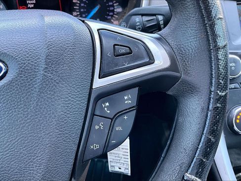 Used 2014 Ford Fusion SE FWD image 19
