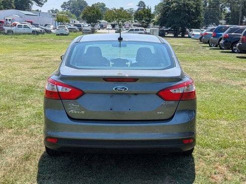 Used 2012 Ford Focus SEL FWD image 4