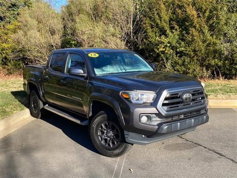 Used 2018 Toyota Tacoma SR5 image 1