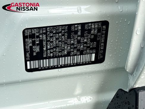Used 2023 Nissan Rogue SV FWD image 40