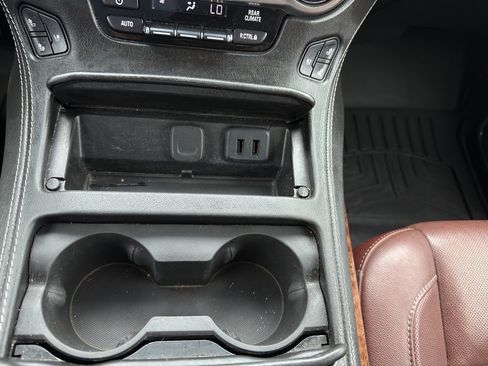 Used 2019 Chevrolet Tahoe Premier w/ Premier Plus Edition image 20