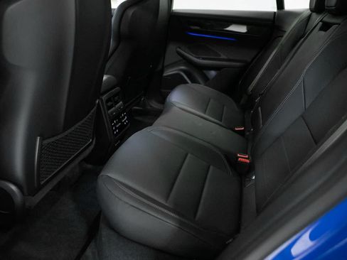 New 2026 Porsche Macan Turbo Electric AWD/4WD image 34