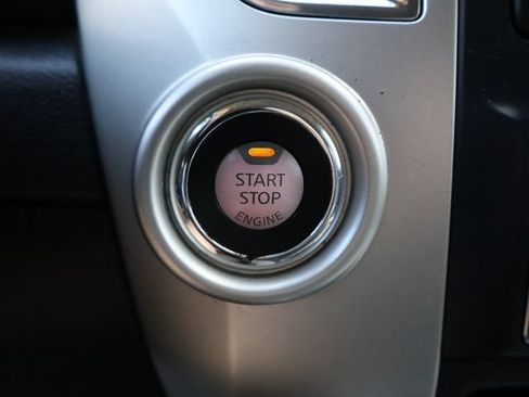 Used 2021 Nissan Titan SV w/ SV Convenience Package RWD image 30
