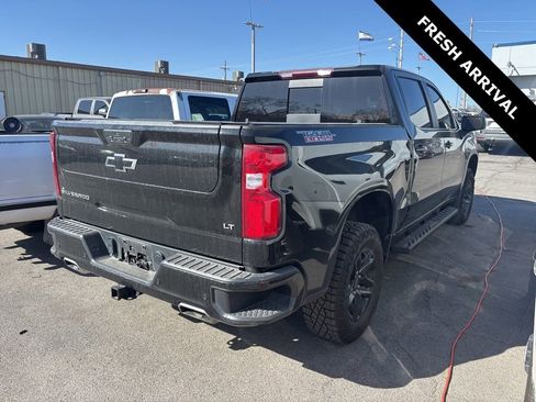 Used 2021 Chevrolet Silverado 1500 LT Trail Boss w/ LT Trail Boss Premium Package image 2