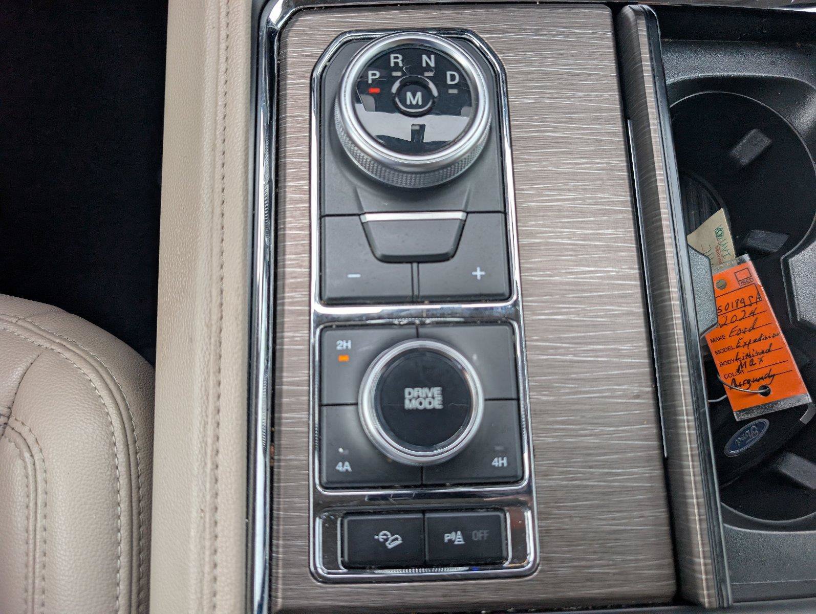 Used 2024 Ford Expedition Max Limited AWD/4WD image 20
