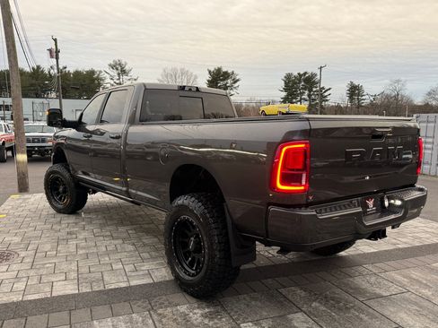 Used 2025 RAM 3500 Laramie image 8