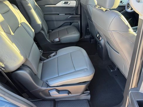 New 2026 Ford Explorer Active w/ Active Comfort Package image 14