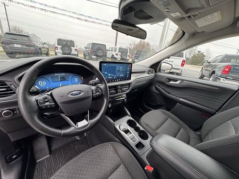 Used 2023 Ford Escape Active w/ Tech Pack #2 image 19