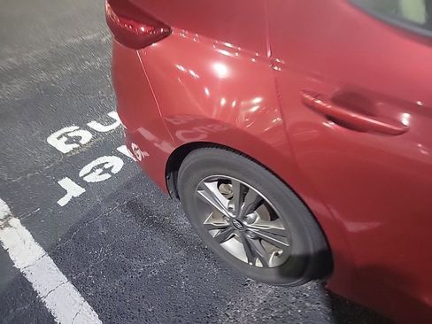 Used 2018 Hyundai Elantra Value Edition image 12