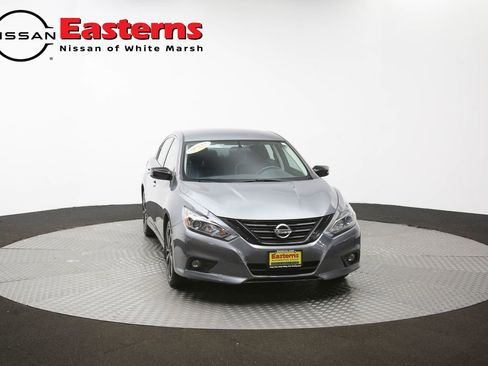 Used 2018 Nissan Altima 2.5 SR w/ SR Midnight Edition image 51