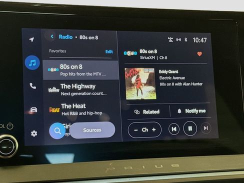 Used 2023 Toyota Prius LE image 9