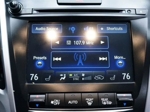 Used 2016 Acura TLX image 16
