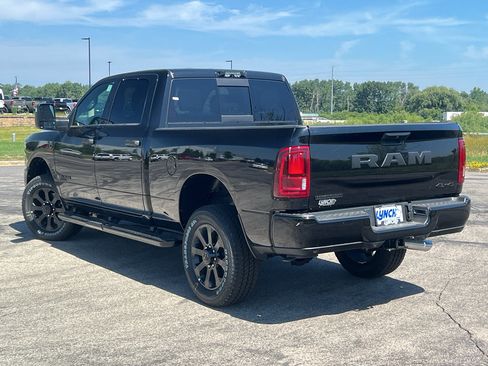 New 2026 RAM 2500 Big Horn AWD/4WD image 2