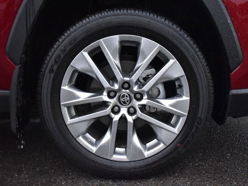 Certified 2025 Toyota RAV4 XLE Premium image 28