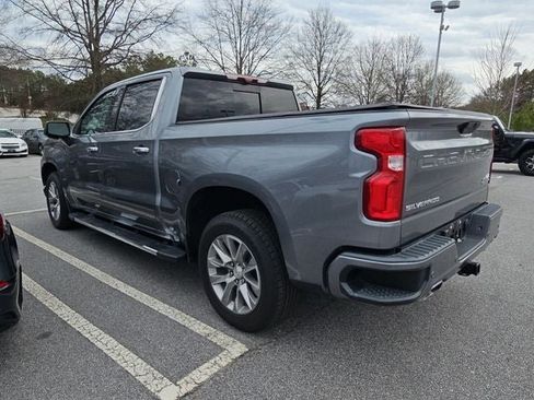 Used 2022 Chevrolet Silverado 1500 High Country w/ Technology Package image 7