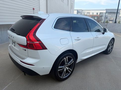 Used 2018 Volvo XC60 T5 Momentum w/ Convenience Package AWD/4WD image 3