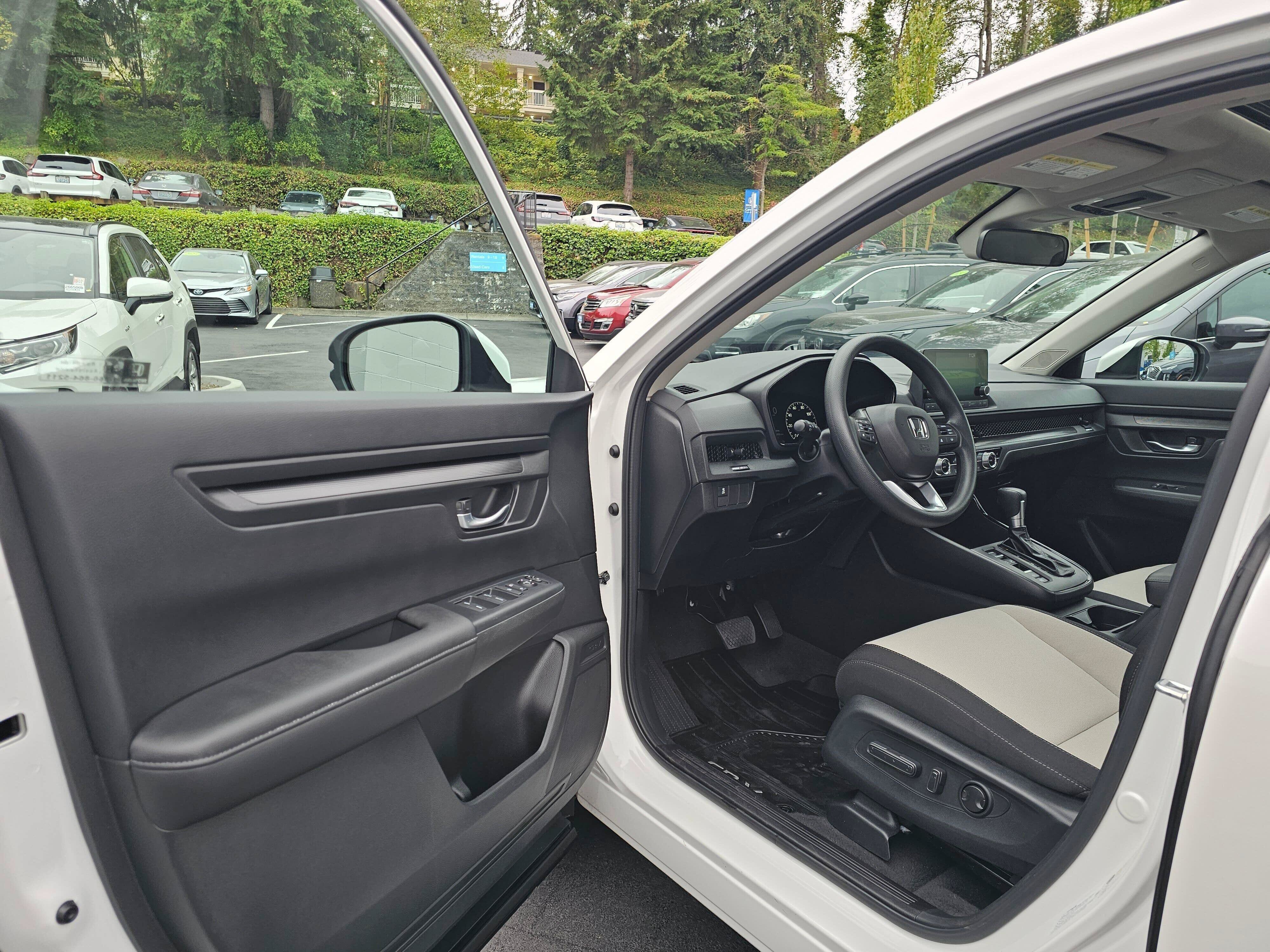 Certified 2025 Honda CR-V EX image 23