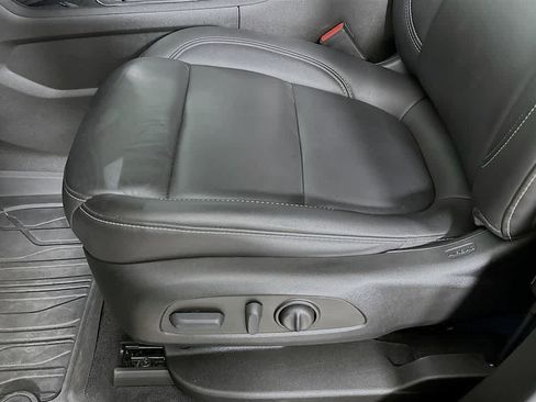 Used 2023 Chevrolet Traverse LT w/ LPO, Floor Liner Package AWD/4WD image 30