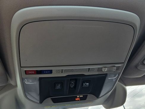 Used 2021 Subaru Forester Touring AWD/4WD image 31