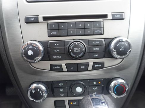 Used 2012 Ford Fusion SE FWD image 25