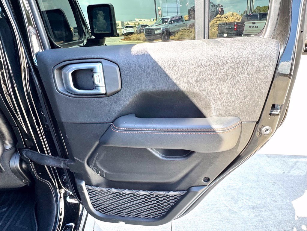 Used 2021 Jeep Gladiator Mojave AWD/4WD image 23