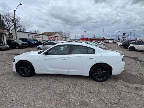 Used 2023 Dodge Charger SXT w/ Blacktop Package image 5