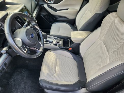 Used 2023 Subaru Forester Premium image 13