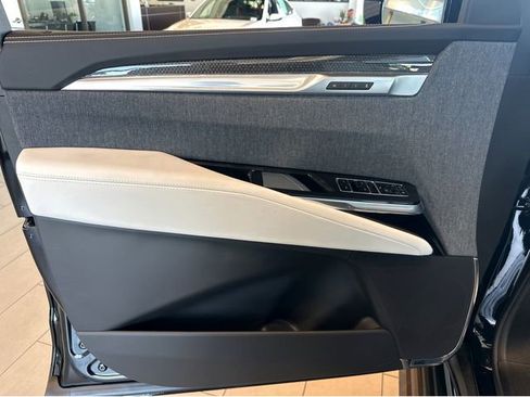 New 2026 Cadillac Escalade V image 24