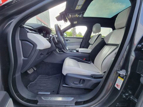 Used 2018 Land Rover Range Rover Velar R-Dynamic SE AWD/4WD image 10