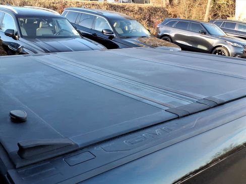 Used 2021 GMC Sierra 1500 AT4 w/ AT4 Premium Package image 7