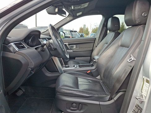 Used 2019 Land Rover Discovery Sport HSE image 13