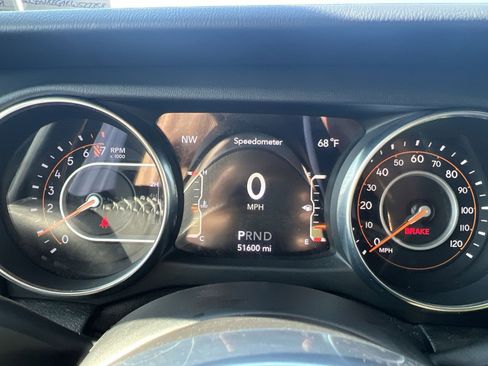 Used 2019 Jeep Wrangler Unlimited Sahara w/ Quick Order Package 24M Moab image 17