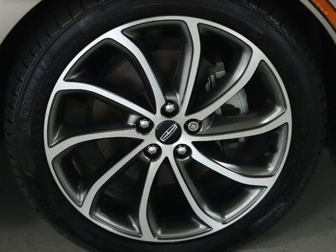 Used 2019 Lincoln MKZ Reserve w/ Reserve Plus Package image 10