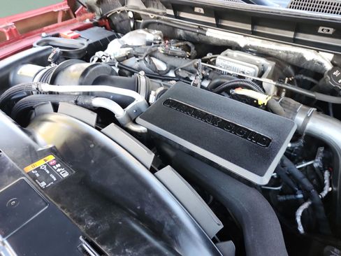 Used 2023 GMC Sierra 3500 SLT w/ SLT Premium Package image 21