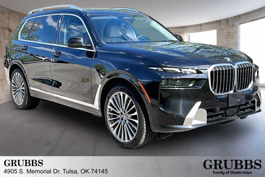 Used 2025 BMW X7 xDrive40i w/ Premium Package AWD/4WD image 1